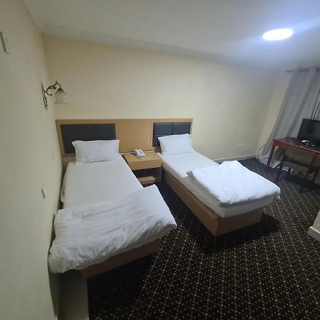 Kings Empire Hotel Freetown Dış mekan fotoğraf